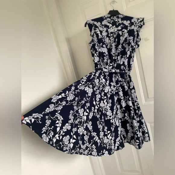 Charter Club Women’s Floral Ruffle Flutter Sleeve Belted Dress 8P DARK BLUE. - Picture 4 of 12